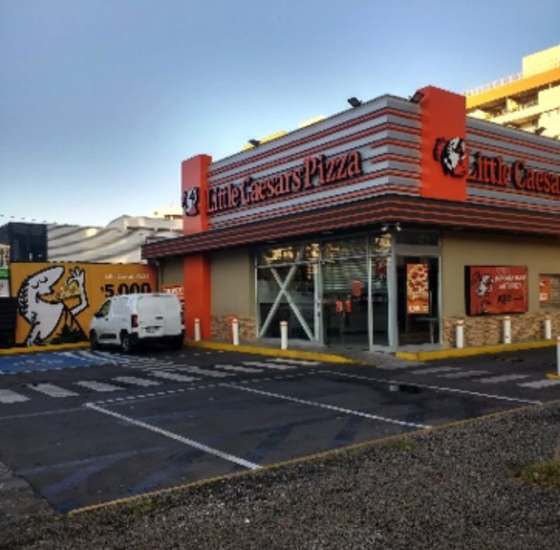 Local comercial Av. Las Tranqueras 98 - TDD - Las Condes, Chile