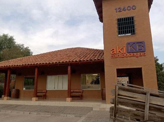 Minibodegas AKIKB Chicureo, Av. Chamisero 12400 - TDD - Colina, Chile